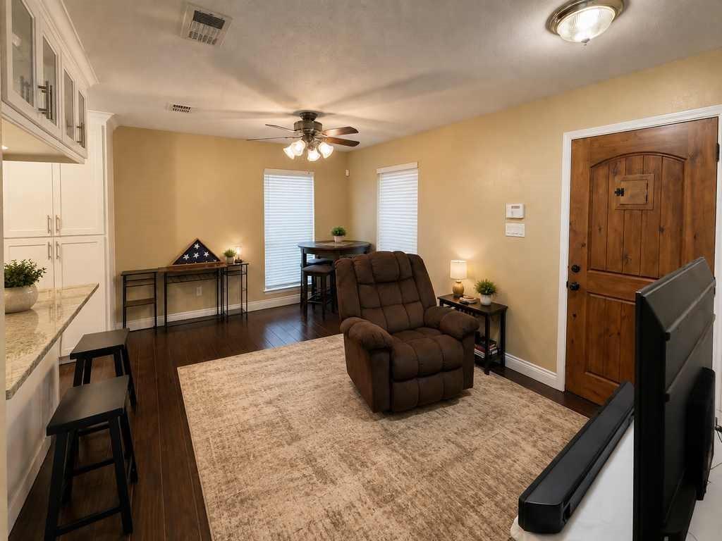 1708 S Wall Street Property Photo 26