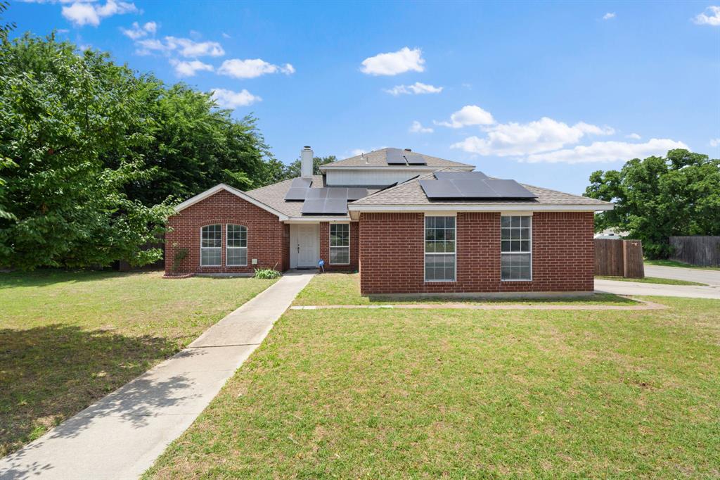 633 Madeline Court Property Photo 1