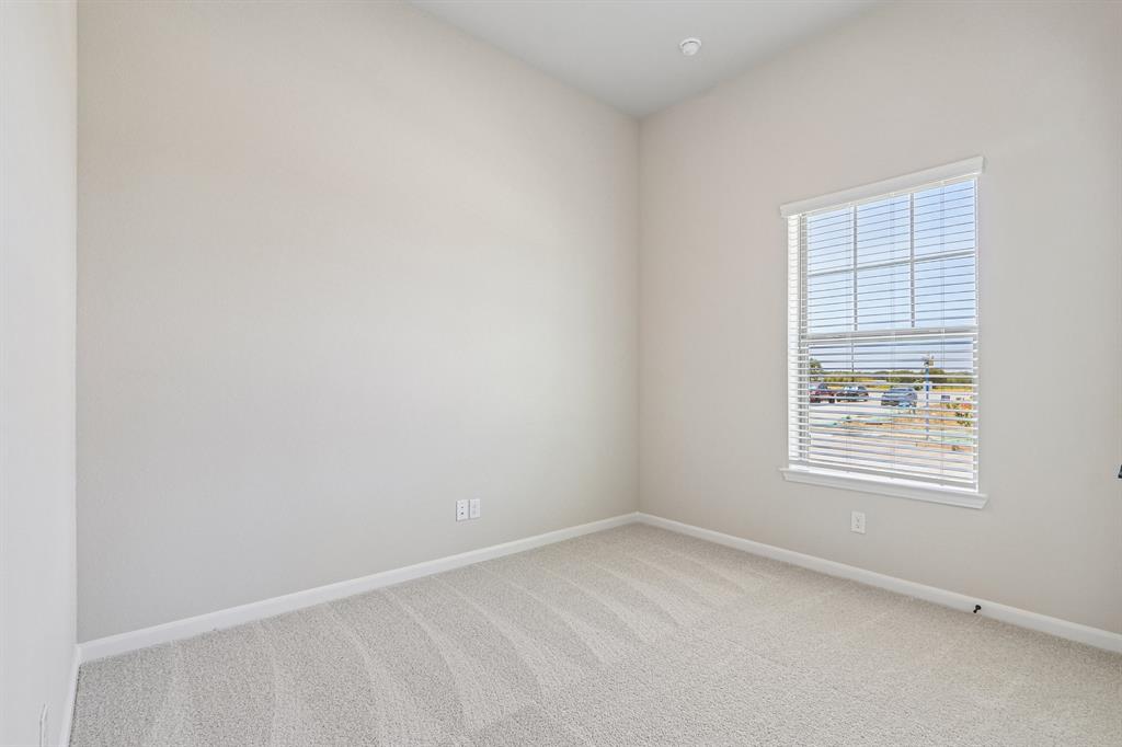 1037 Clayton Street Property Photo 16