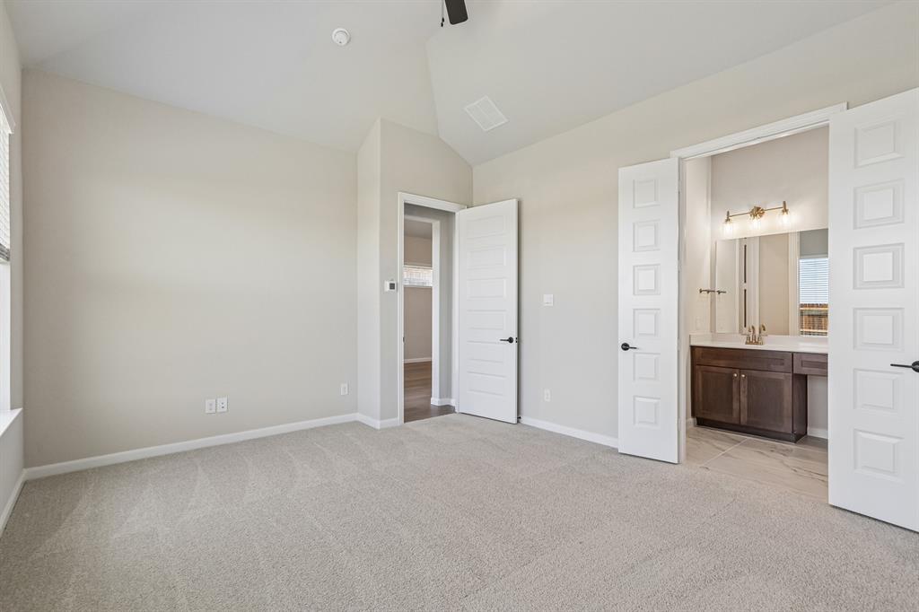 1037 Clayton Street Property Photo 30