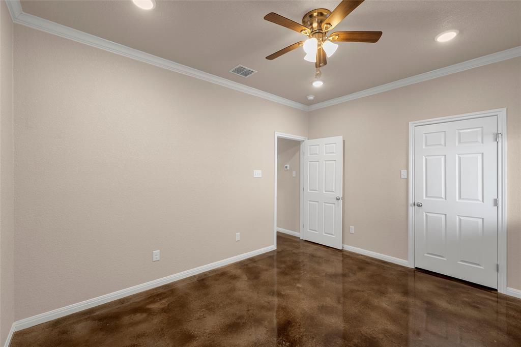402 Spring Street Property Photo 11