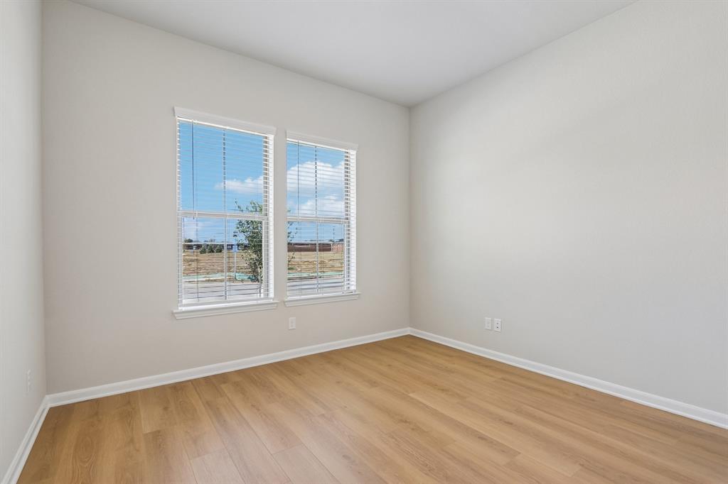 1041 Clayton Street Property Photo 15