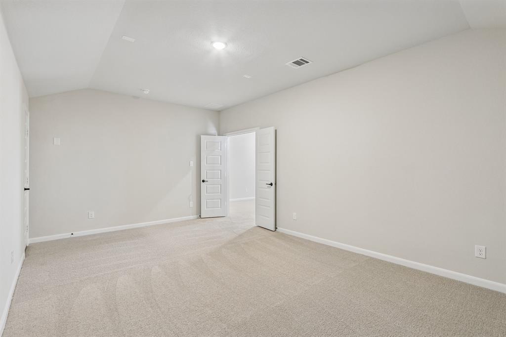 1041 Clayton Street Property Photo 34