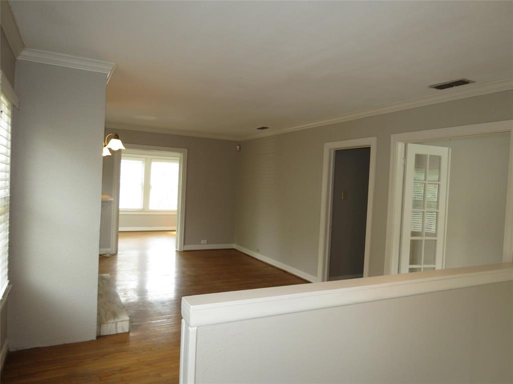 5944 Morningside Avenue Property Photo 3
