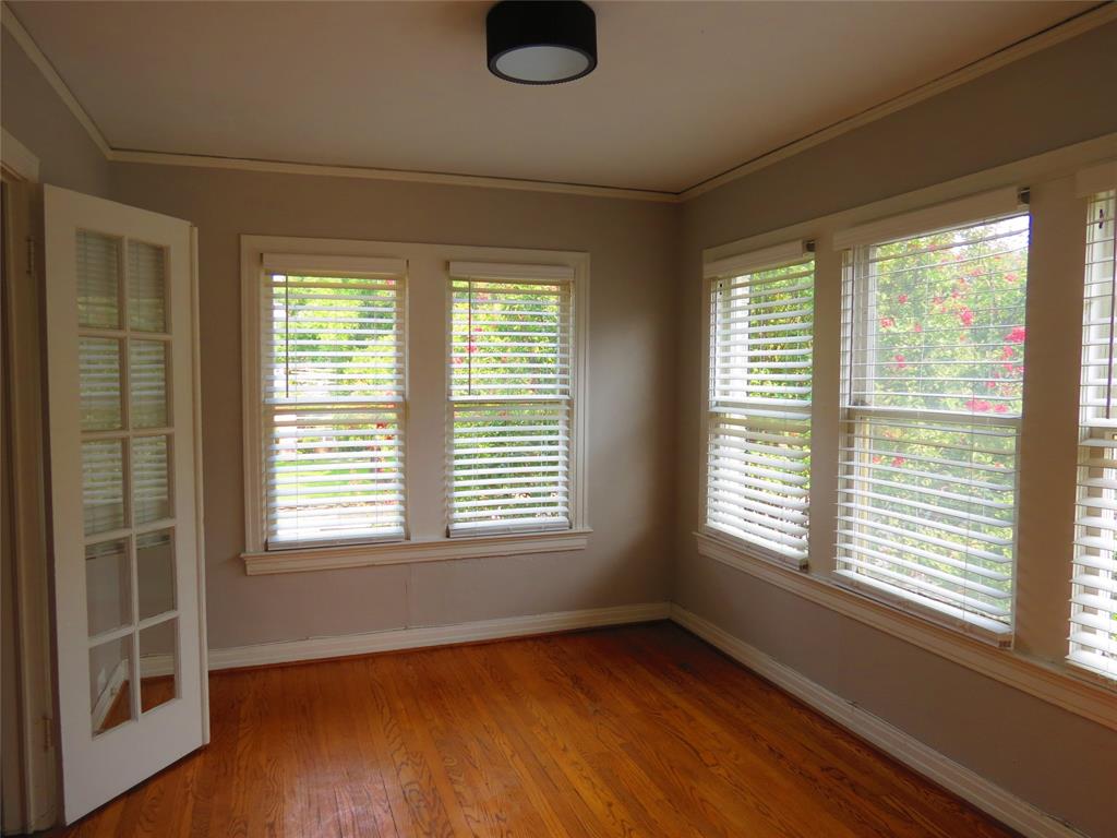5944 Morningside Avenue Property Photo 6