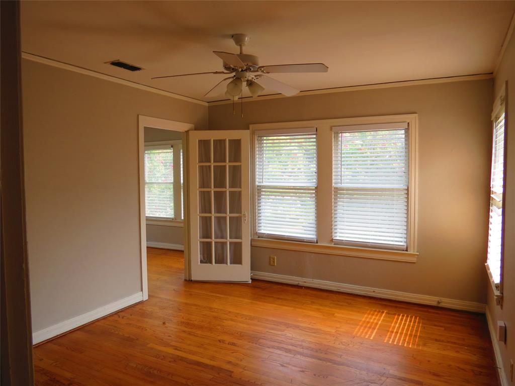 5944 Morningside Avenue Property Photo 8