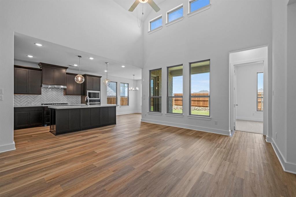 1009 Malachite Way Property Photo 14