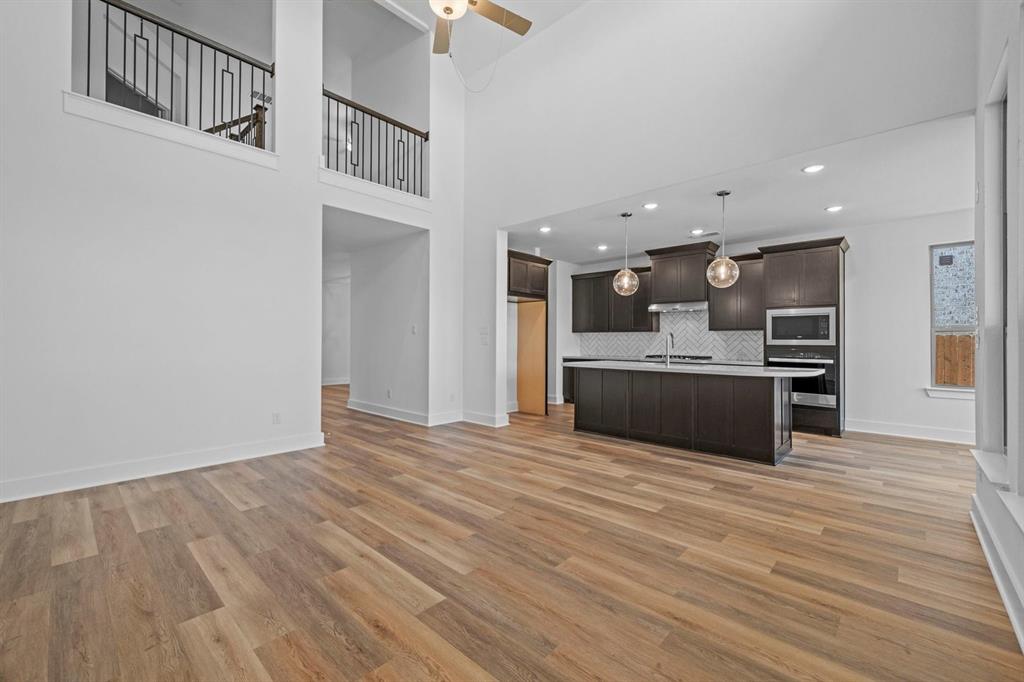 1009 Malachite Way Property Photo 15