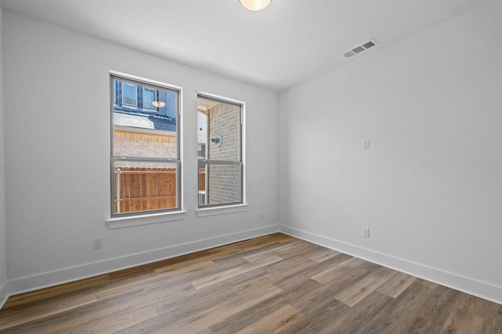 1009 Malachite Way Property Photo 30