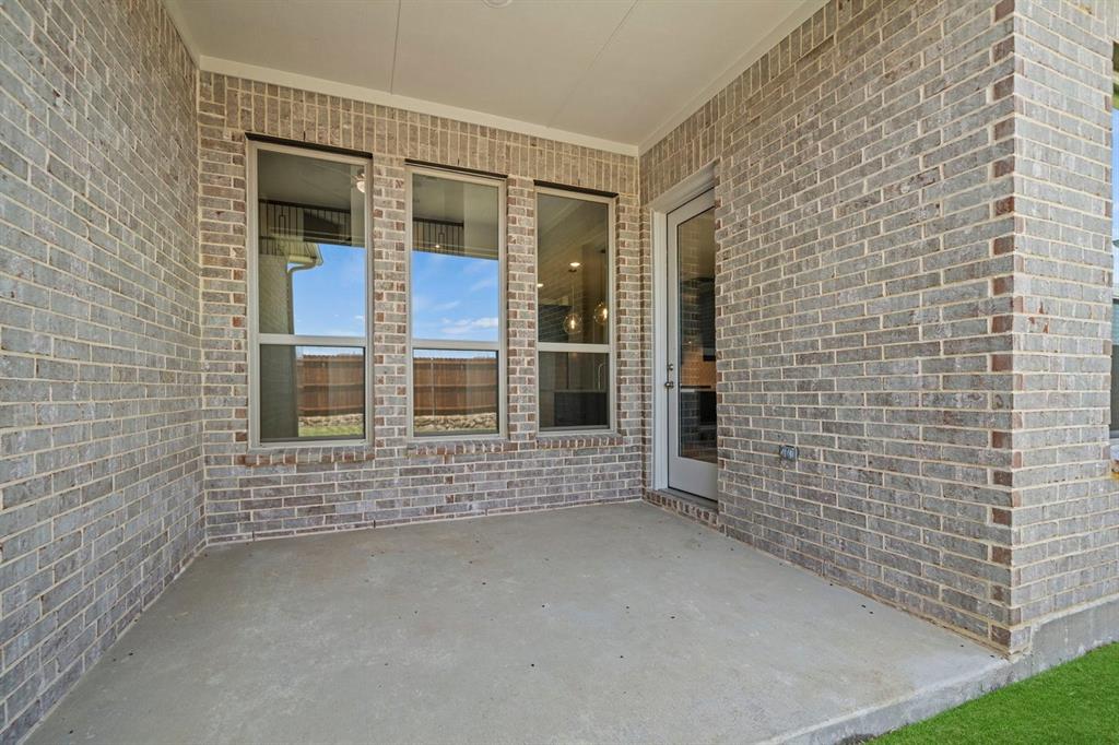 1009 Malachite Way Property Photo 32