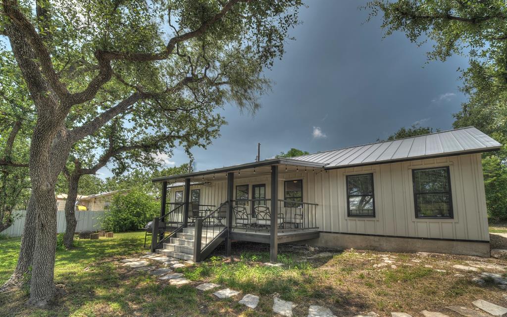 190 Oak Hill Drive Property Photo 2