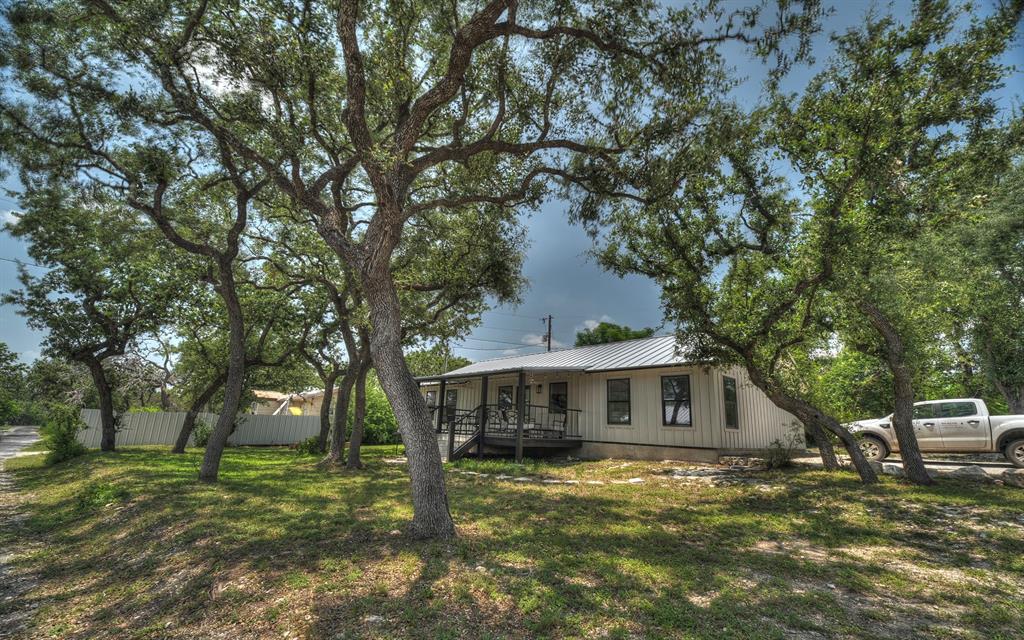 190 Oak Hill Drive Property Photo 3