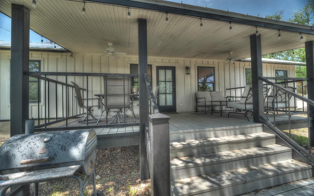 190 Oak Hill Drive Property Photo 4