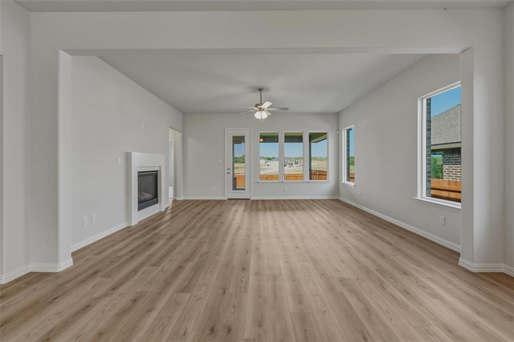 824 Elmstead Drive Property Photo 8