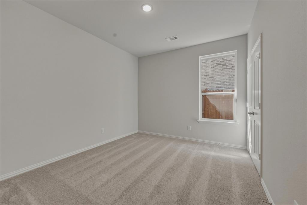 824 Elmstead Drive Property Photo 14