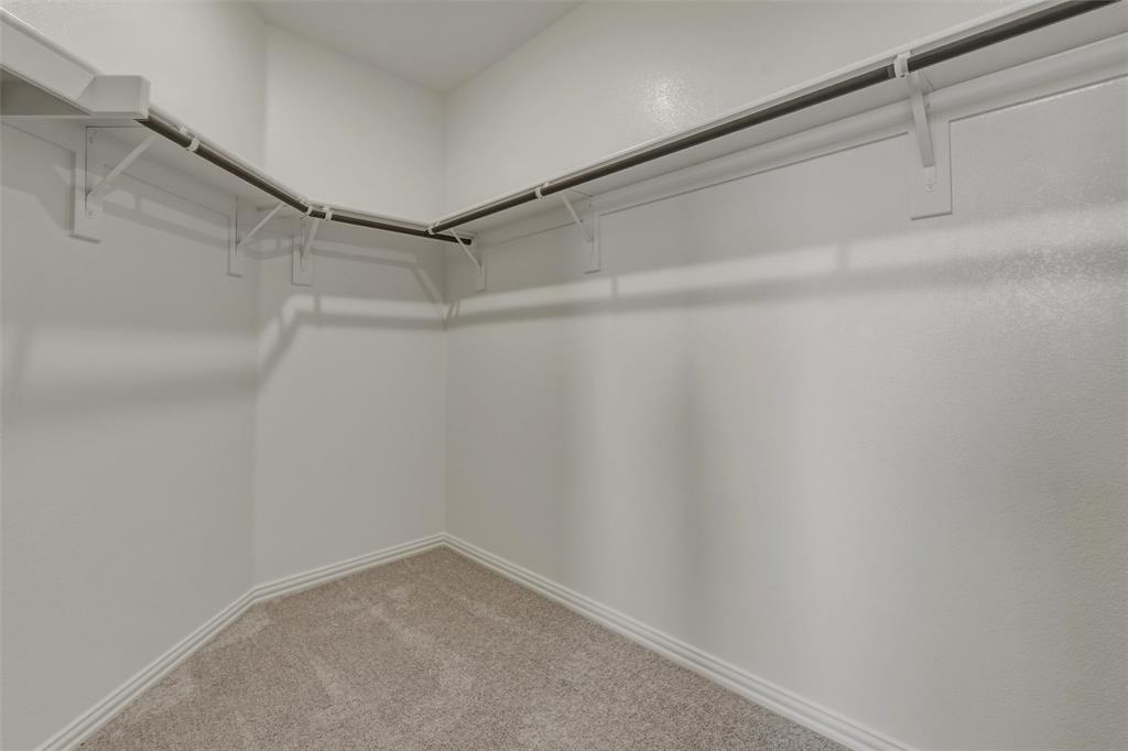 824 Elmstead Drive Property Photo 17