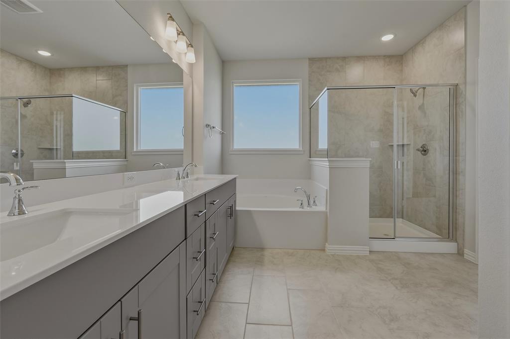 824 Elmstead Drive Property Photo 20