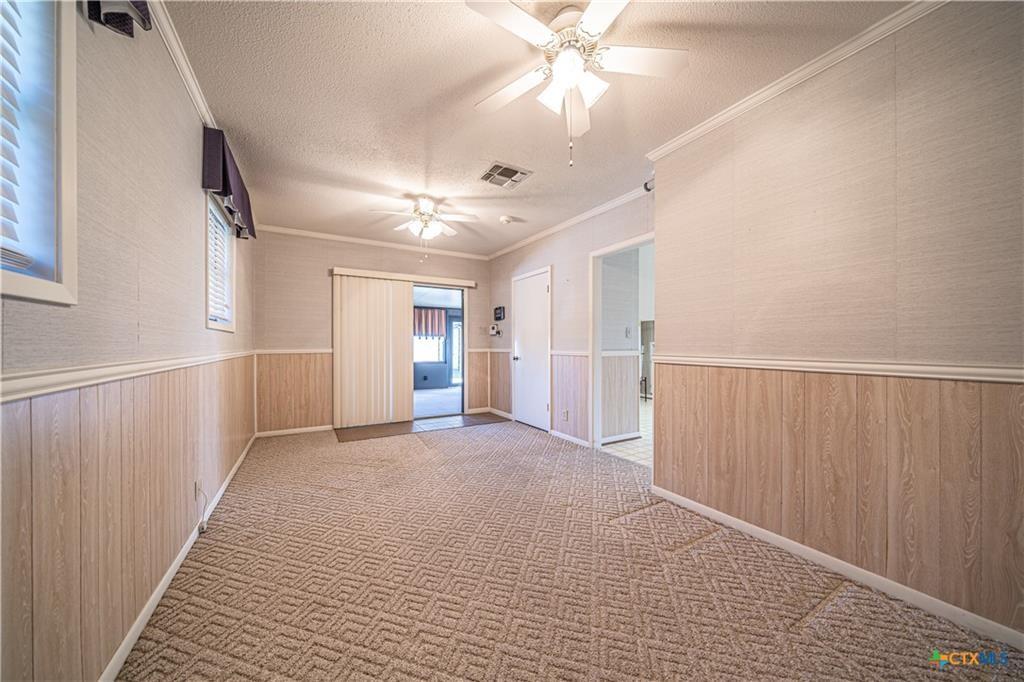 17941 Old 81 Property Photo 10