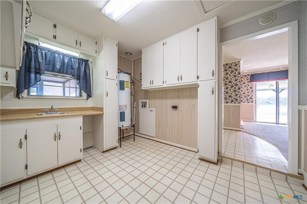 17941 Old 81 Property Photo 16