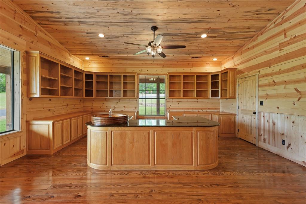 7101 County Road 1037 Property Photo 3