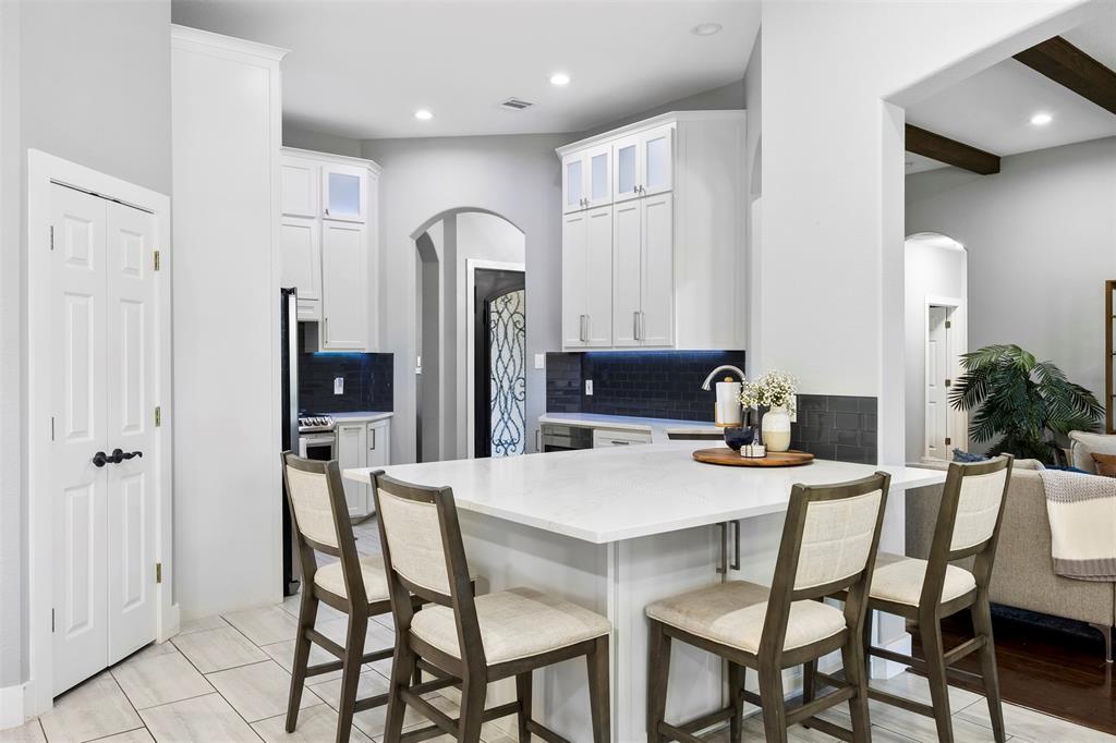 109 Aledo Pointe Drive Property Photo 14