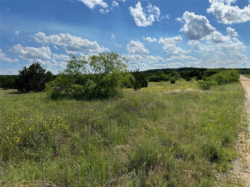 102 Sean Lane Property Photo 4