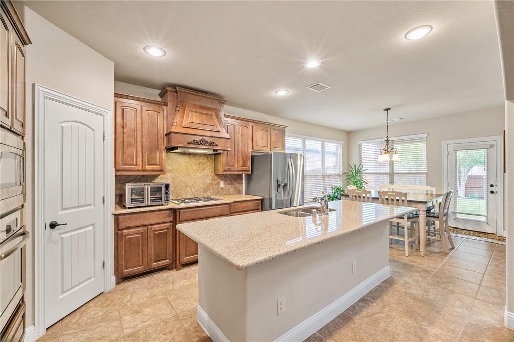 3629 Ballycastle Drive Property Photo 8