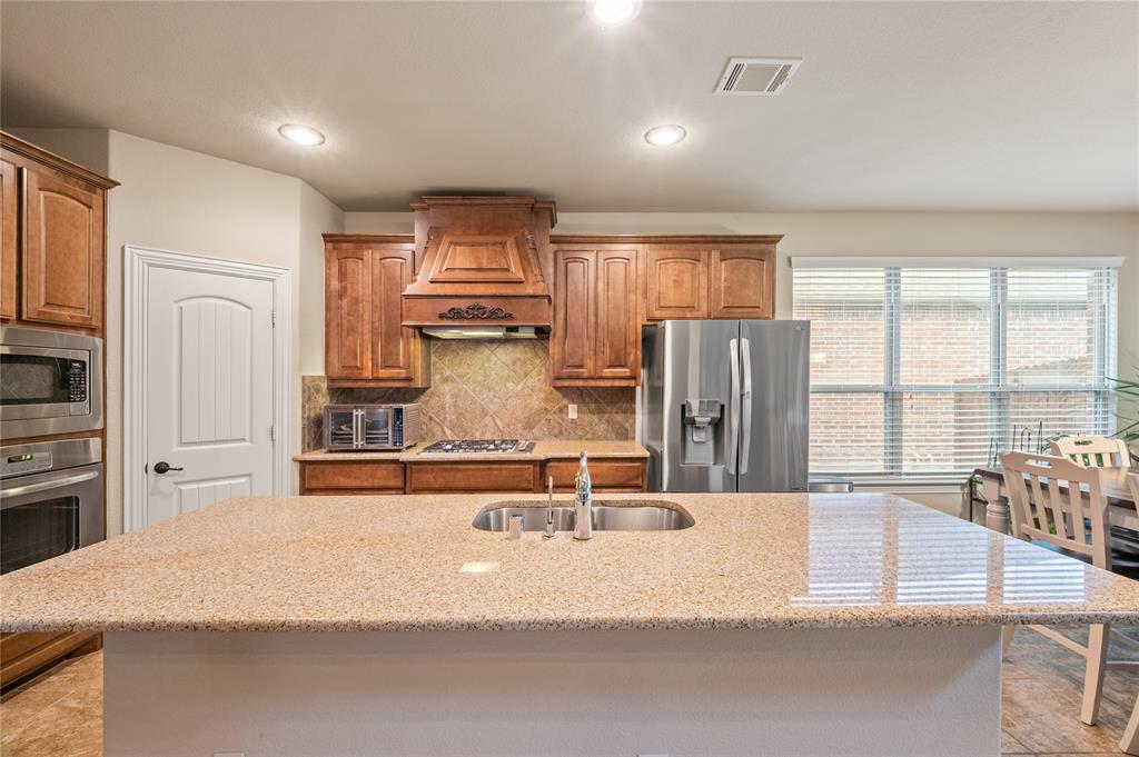 3629 Ballycastle Drive Property Photo 9