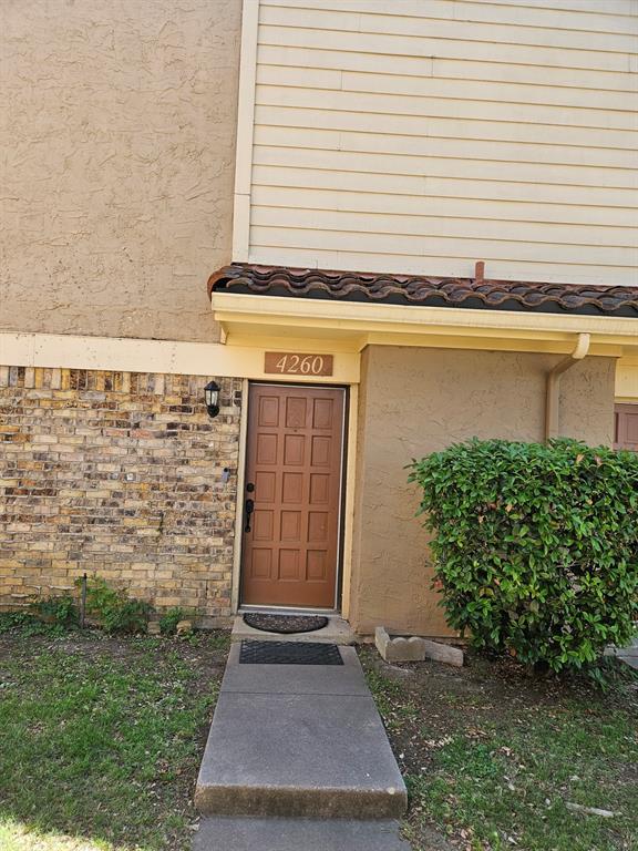 4260 Madera Road 2 Property Photo 1