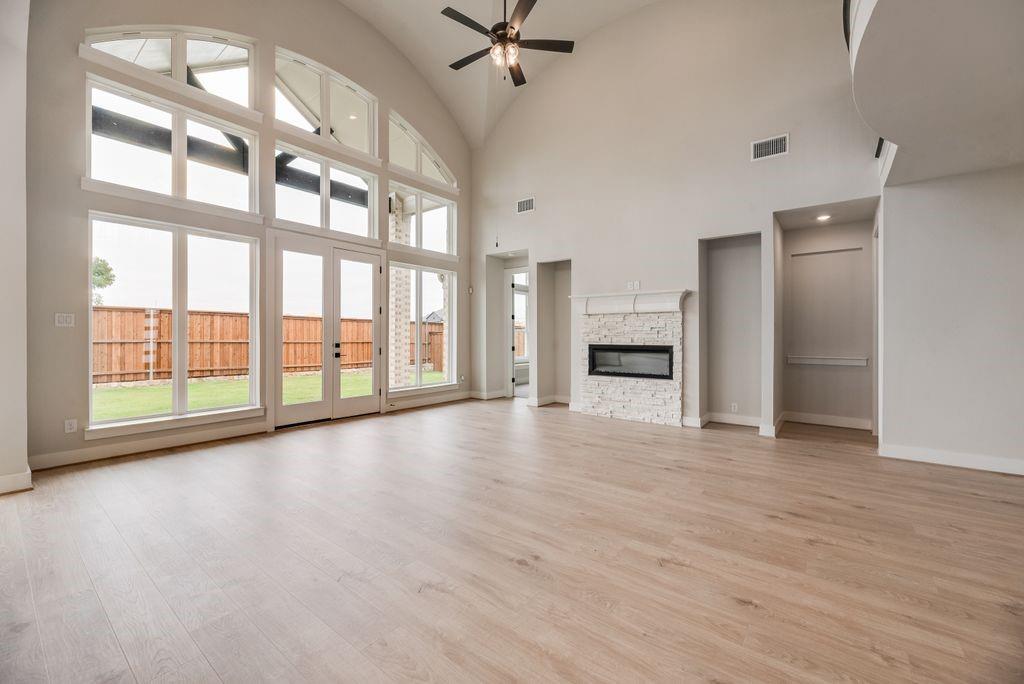 609 Clover Lane Property Photo 11