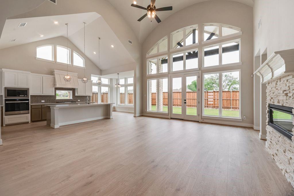 609 Clover Lane Property Photo 12