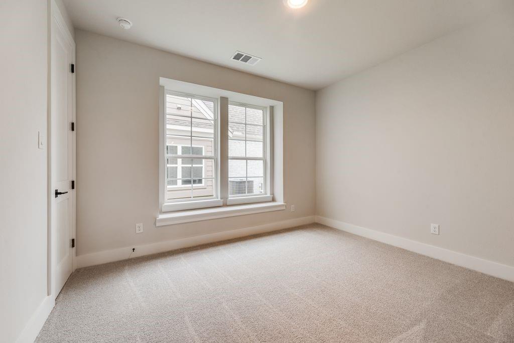 609 Clover Lane Property Photo 25