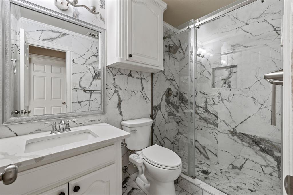 2308 Megan Way Property Photo 13