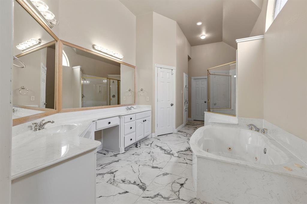 2308 Megan Way Property Photo 19