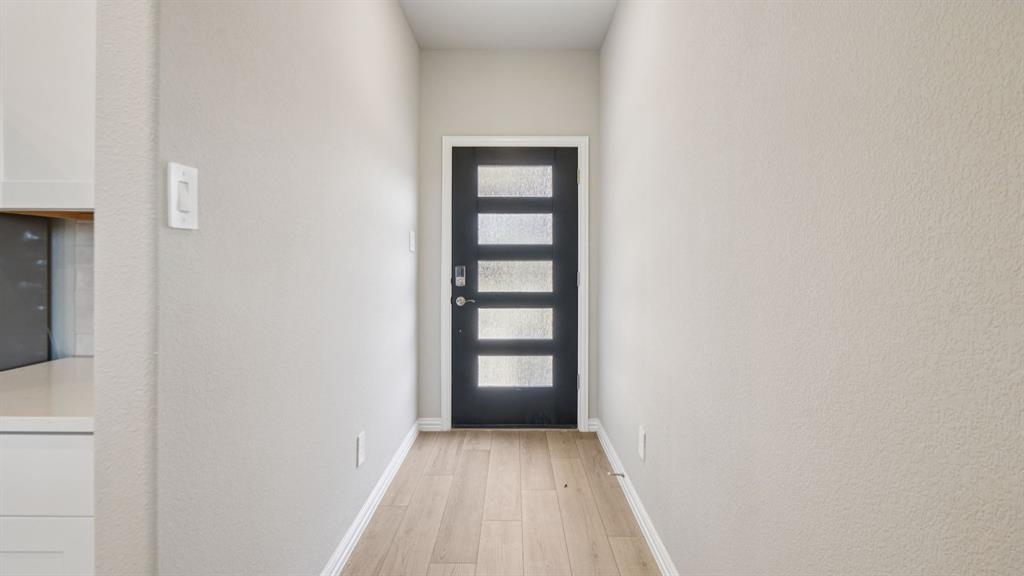 3502 Bridgeport Drive Property Photo 6
