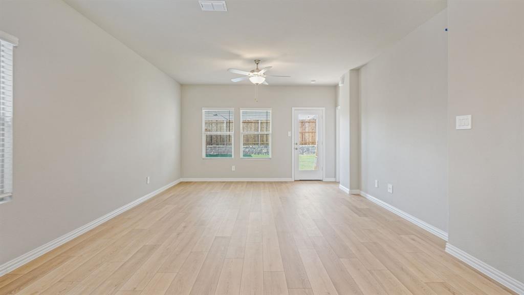 3502 Bridgeport Drive Property Photo 7