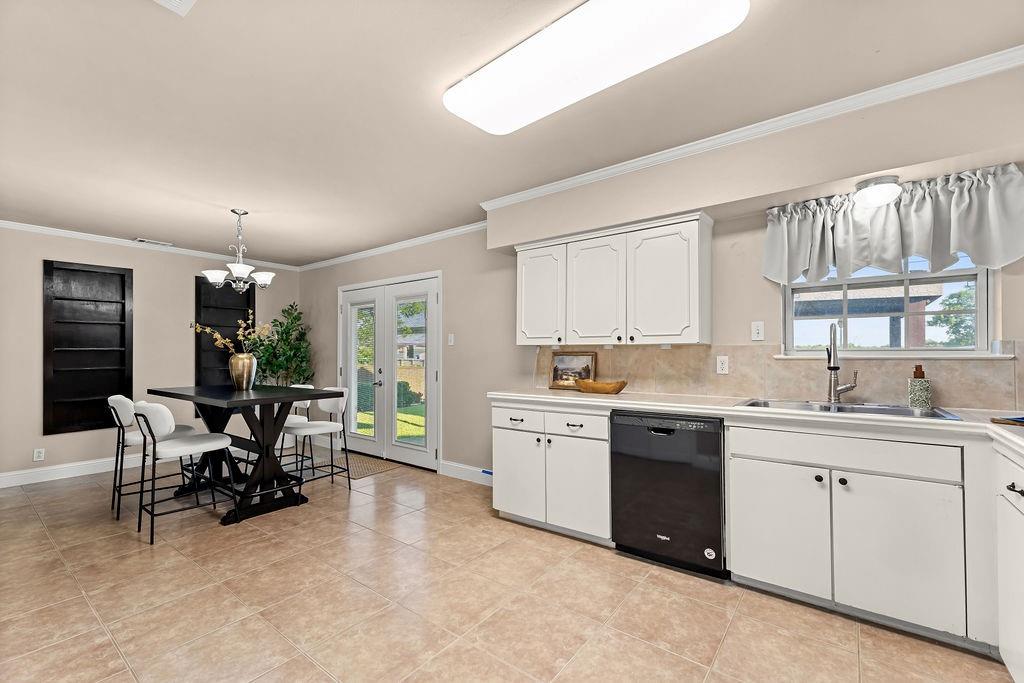 1830 Pleasant Run Road Property Photo 4