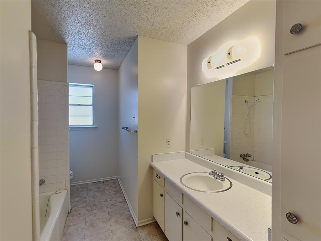 6220 Wheaton Drive Property Photo 11