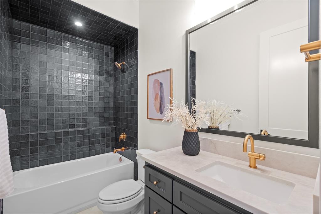 1008 Lorene Park Property Photo 32