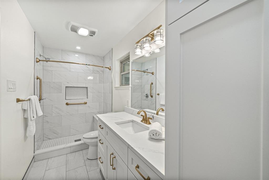 1300 Amherst Drive Property Photo 18