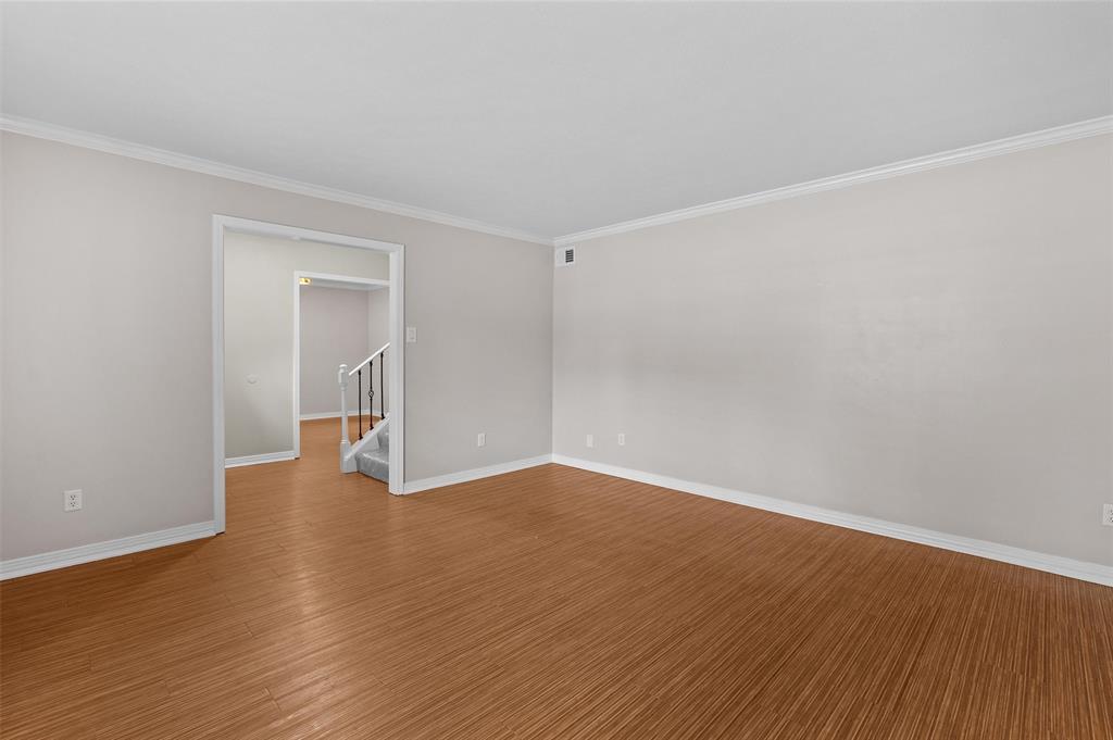524 Rock Hollow Drive Property Photo 16