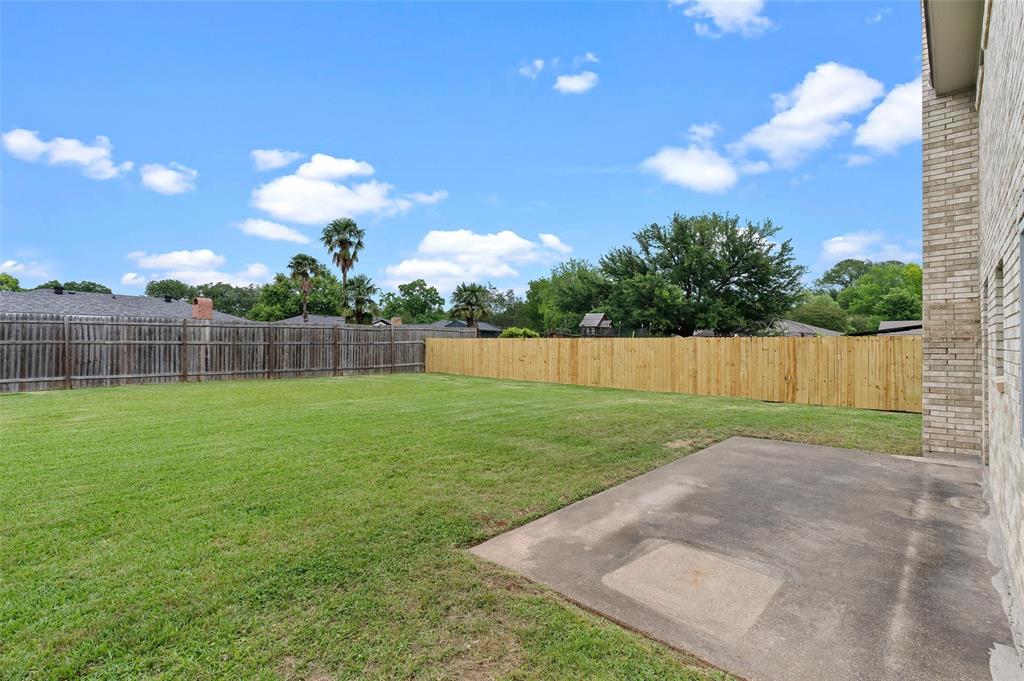 524 Rock Hollow Drive Property Photo 23