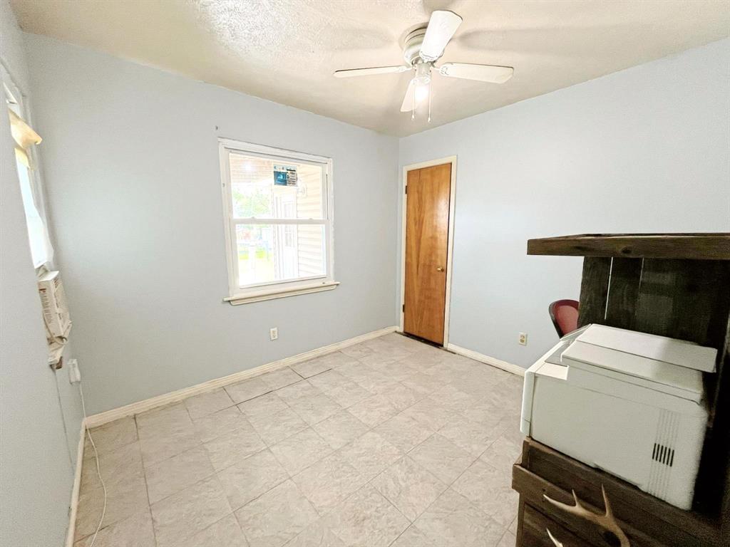 904 Miranda Drive Property Photo 11
