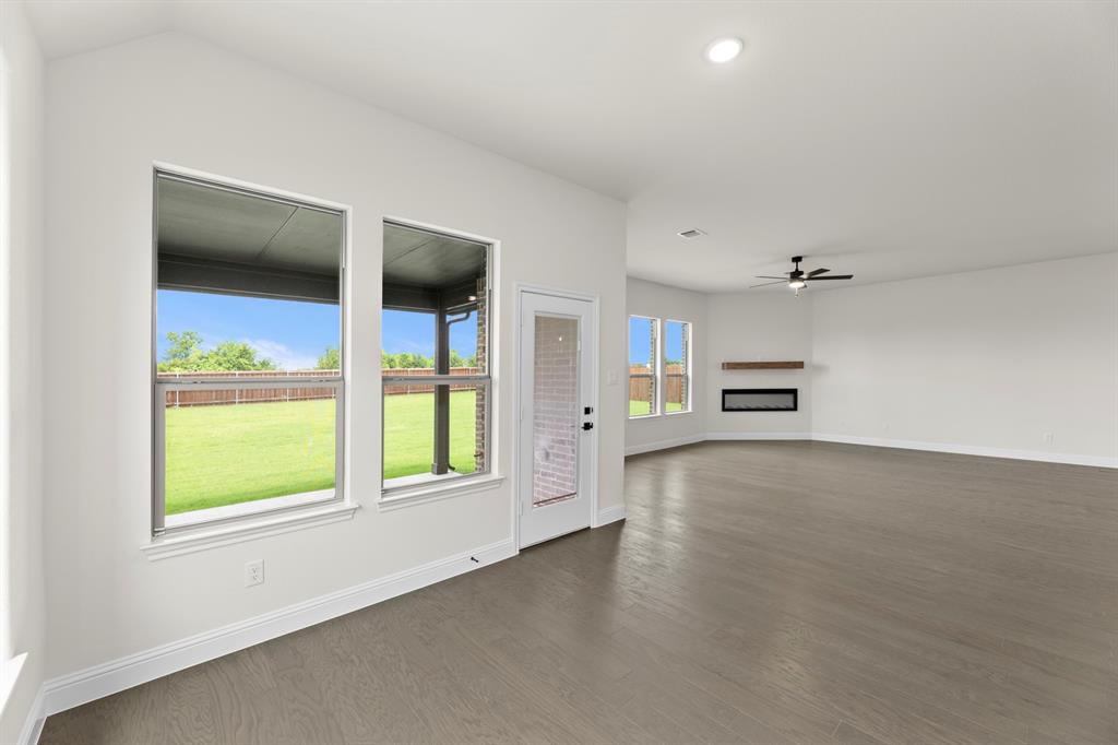227 Harmony Avenue Property Photo 4
