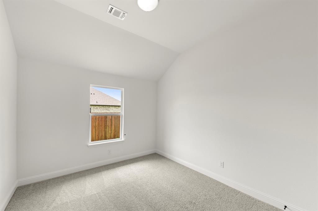 408 Heritage Hill Drive Property Photo 20