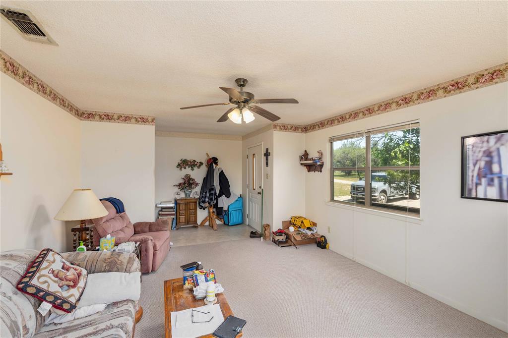 346 Whispering Oaks Lane Property Photo 10