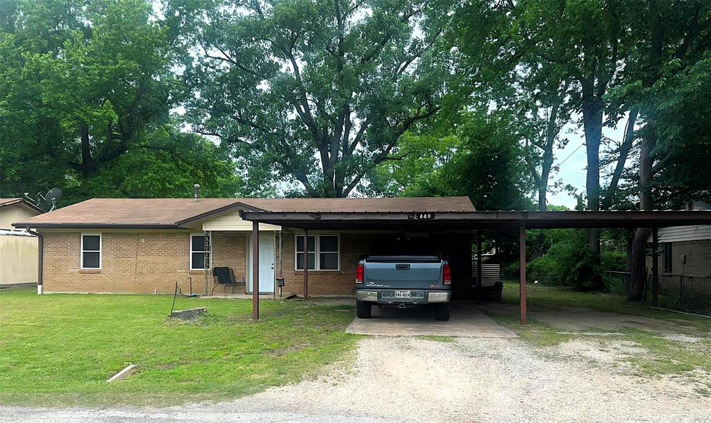440 S Bois D Arc Street Property Photo 1