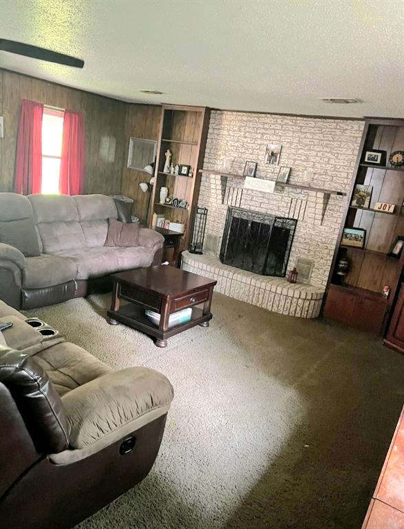 440 S Bois D Arc Street Property Photo 4