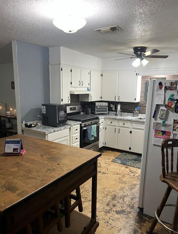 440 S Bois D Arc Street Property Photo 5