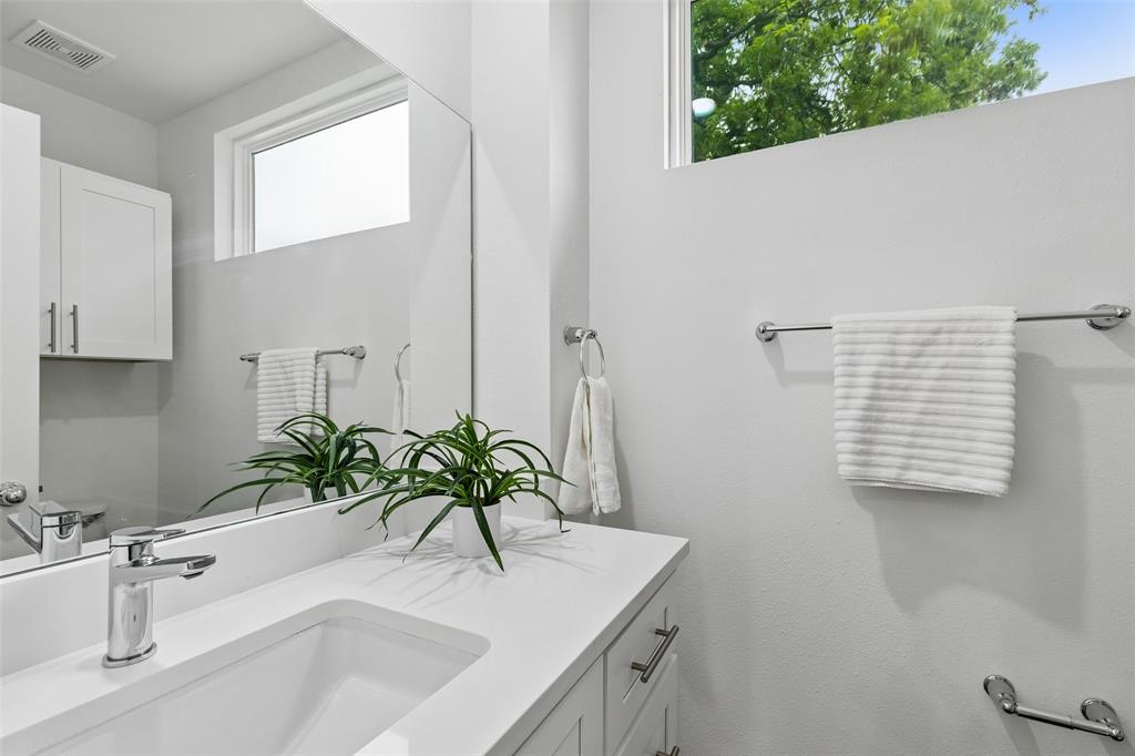 5647 Live Oak Street 105 Property Photo 18